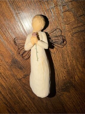 Handcrafted Willow Tree “Loving Angel”Figurine